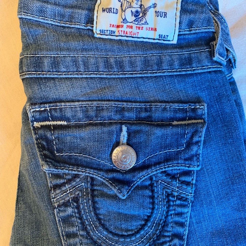 Jeans - Picture 2 of 3